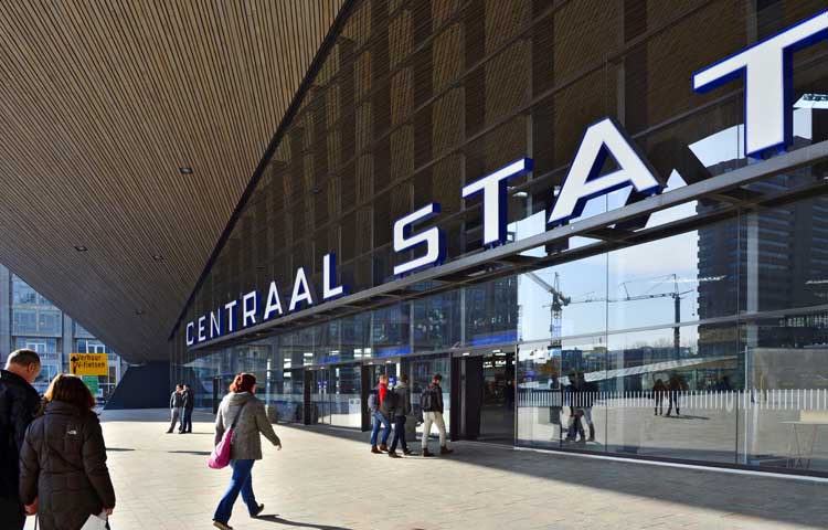 Riesjard Schropp: Rotterdam Centraal Station