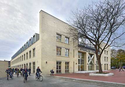 Riesjard Schropp: stedelijk gymnasium Breda